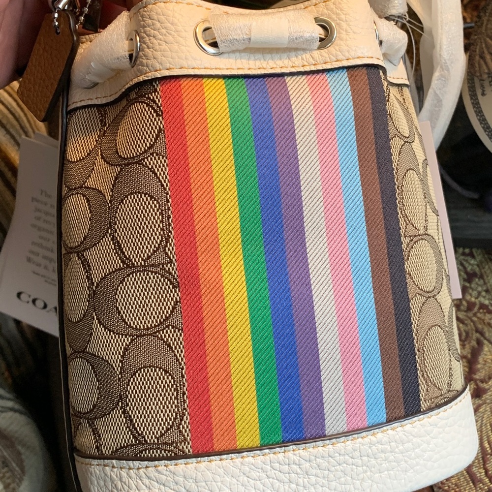 Authentic COACH Signatu jacquard/refined leather rainbow logo drawstrings Crosby - Picture 9 of 13
